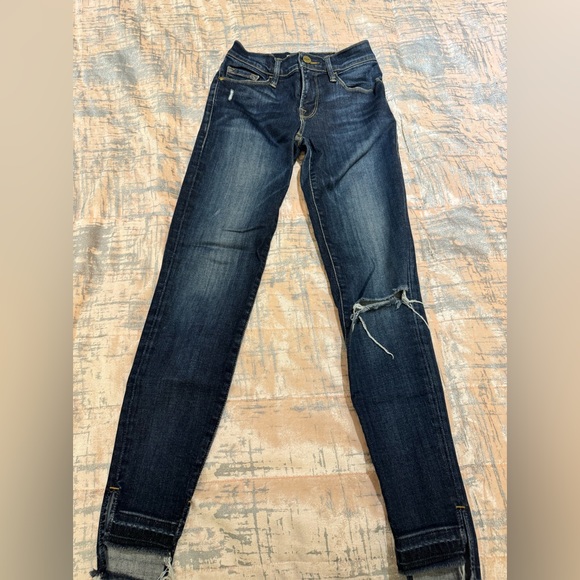 Frame Denim - Picture 2 of 2